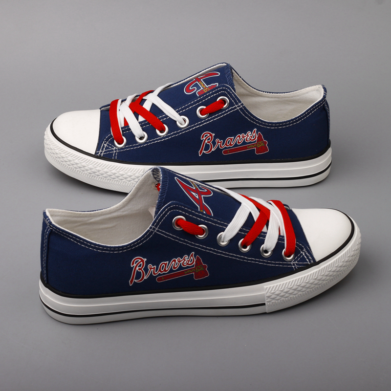 Women's Atlanta Braves Repeat Print Low Top Sneakers 001