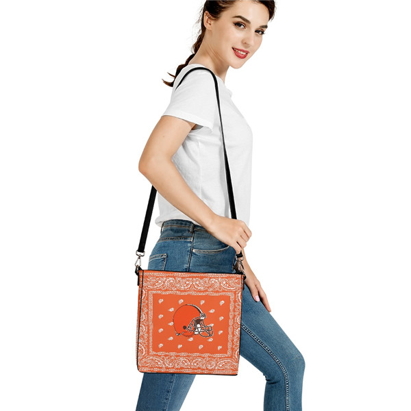 Cleveland Browns PU Leather Bucket Handbag 001